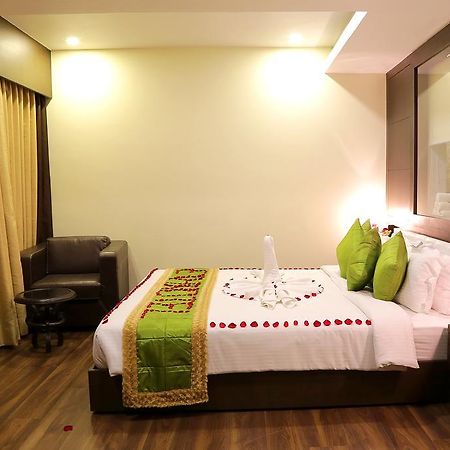 Ethnotel, Kolkata Airport Екстер'єр фото