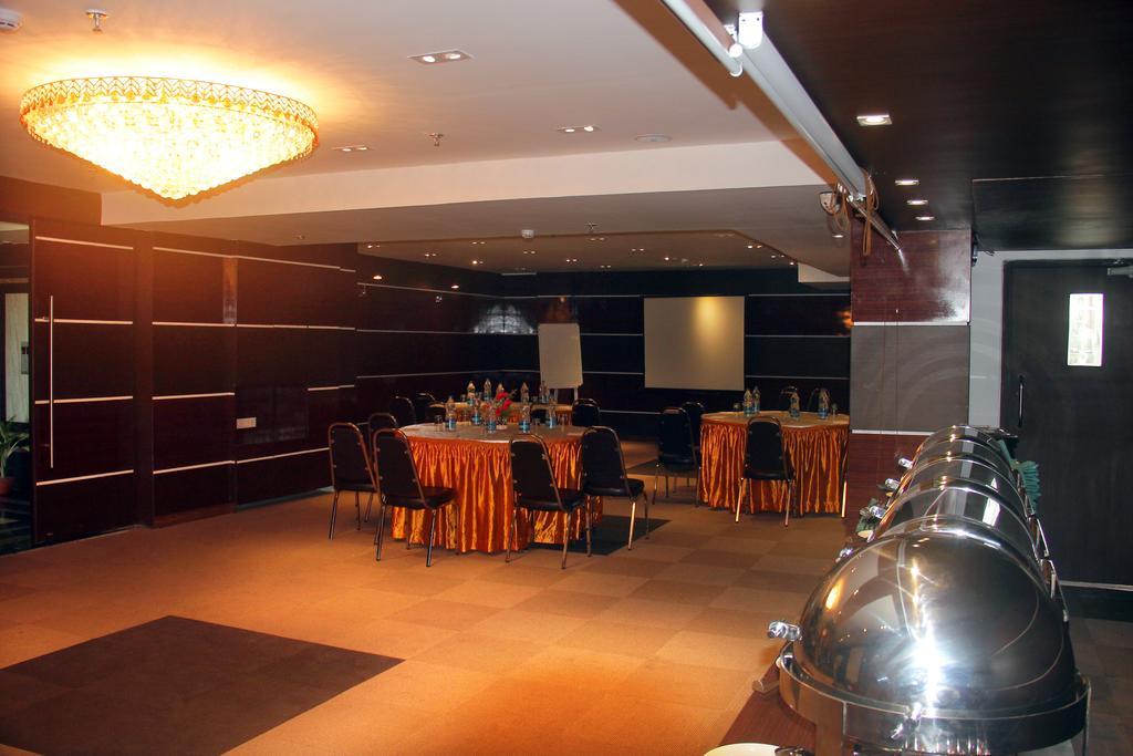 Ethnotel, Kolkata Airport Екстер'єр фото