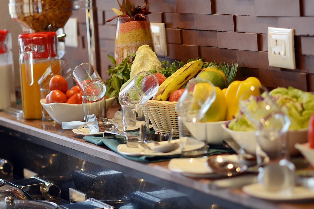 Ethnotel, Kolkata Airport Екстер'єр фото