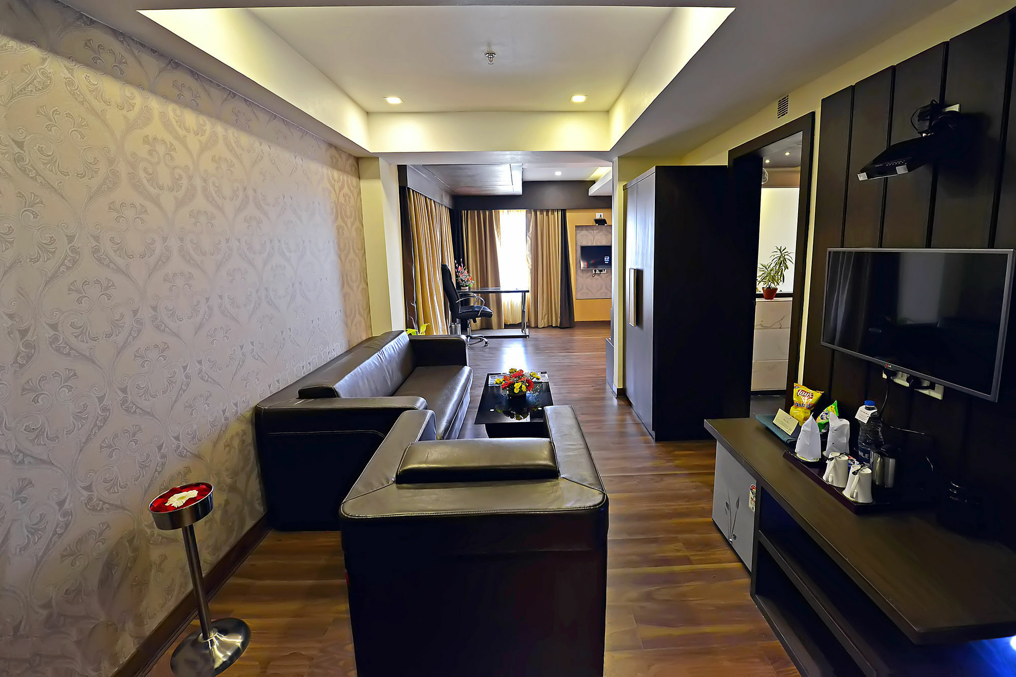 Ethnotel, Kolkata Airport Екстер'єр фото